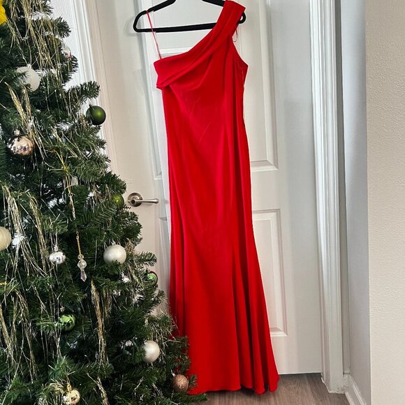 NWT Red Godfrey One Shoulder Maxi Dress Size 8 Color Red - Picture 1 of 7